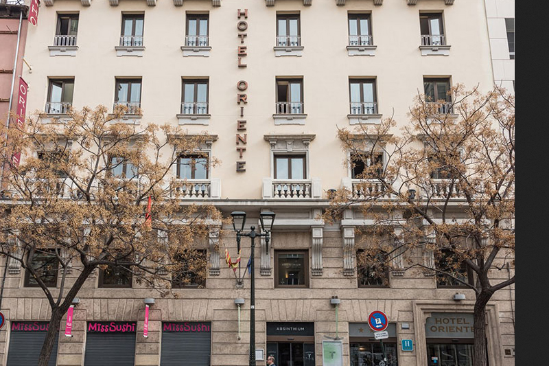 Hotel Oriente en el centro histórico de Zaragoza, junto a Plaza del Pilar